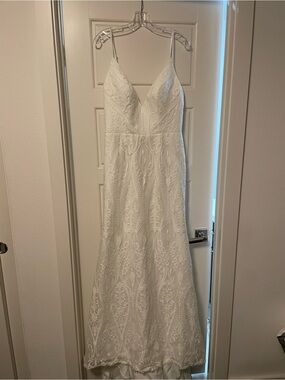 Val Stefani Ivory Lace V-Neck Spaghetti Strap Wedding Dress